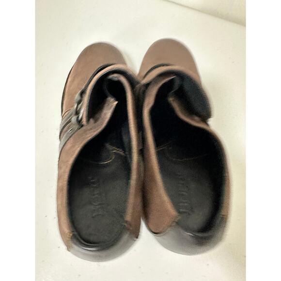 Born Brown Leather Ankle Booties Heels Womens Size 11 Belt Strap Clogs - Picture 6 of 7